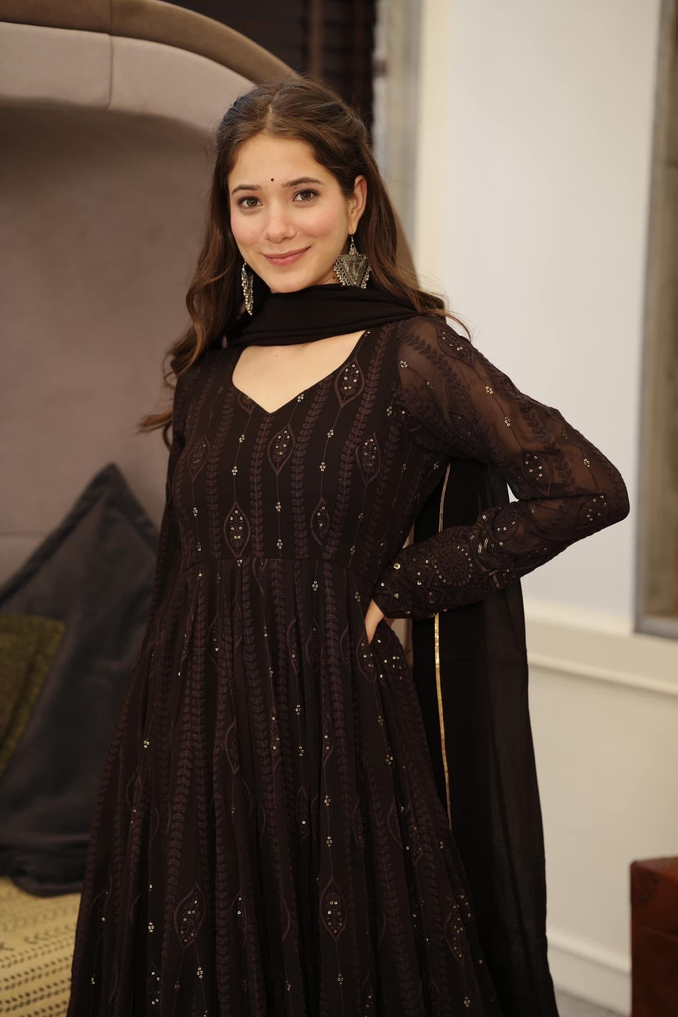 Sanaya’s Black & Red Anarkali Suit Set